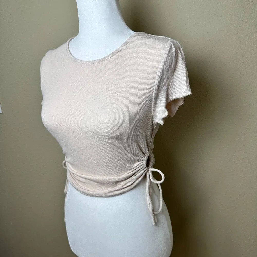 PRINCESS POLLY Crop Tie Side Ruched Ribbed T Shirt - 6 - Picture 3 of 7